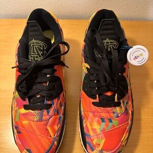 NEW Nike Airmax multicolored Patterned Sneakers